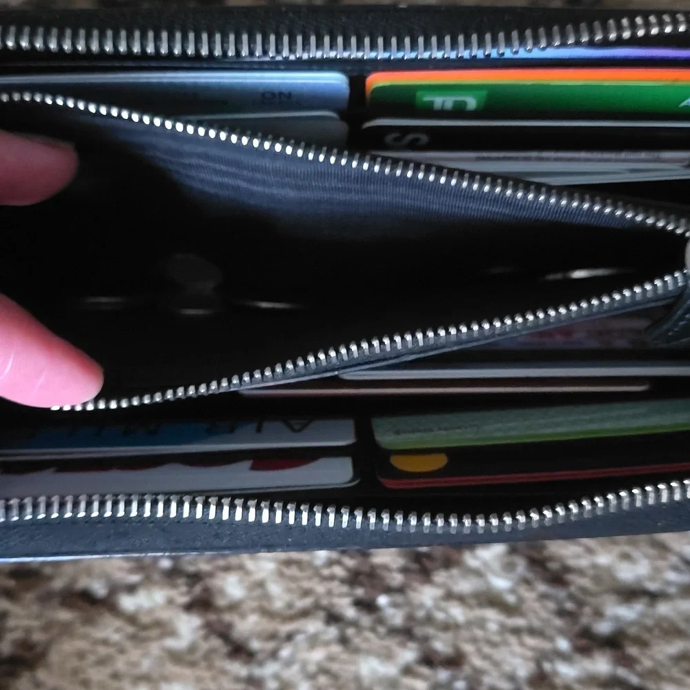 Authentic Givenchy Wallet - Picture 5 of 8